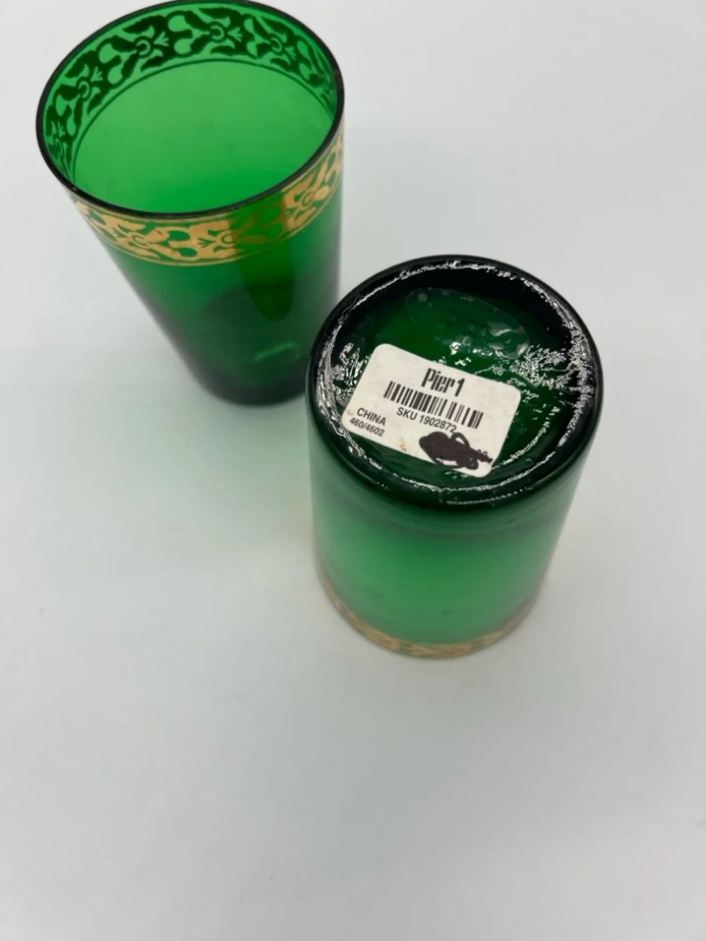 Pier 1 vintage Green Glass Tumbler Set with Gold Trim - Home Dining